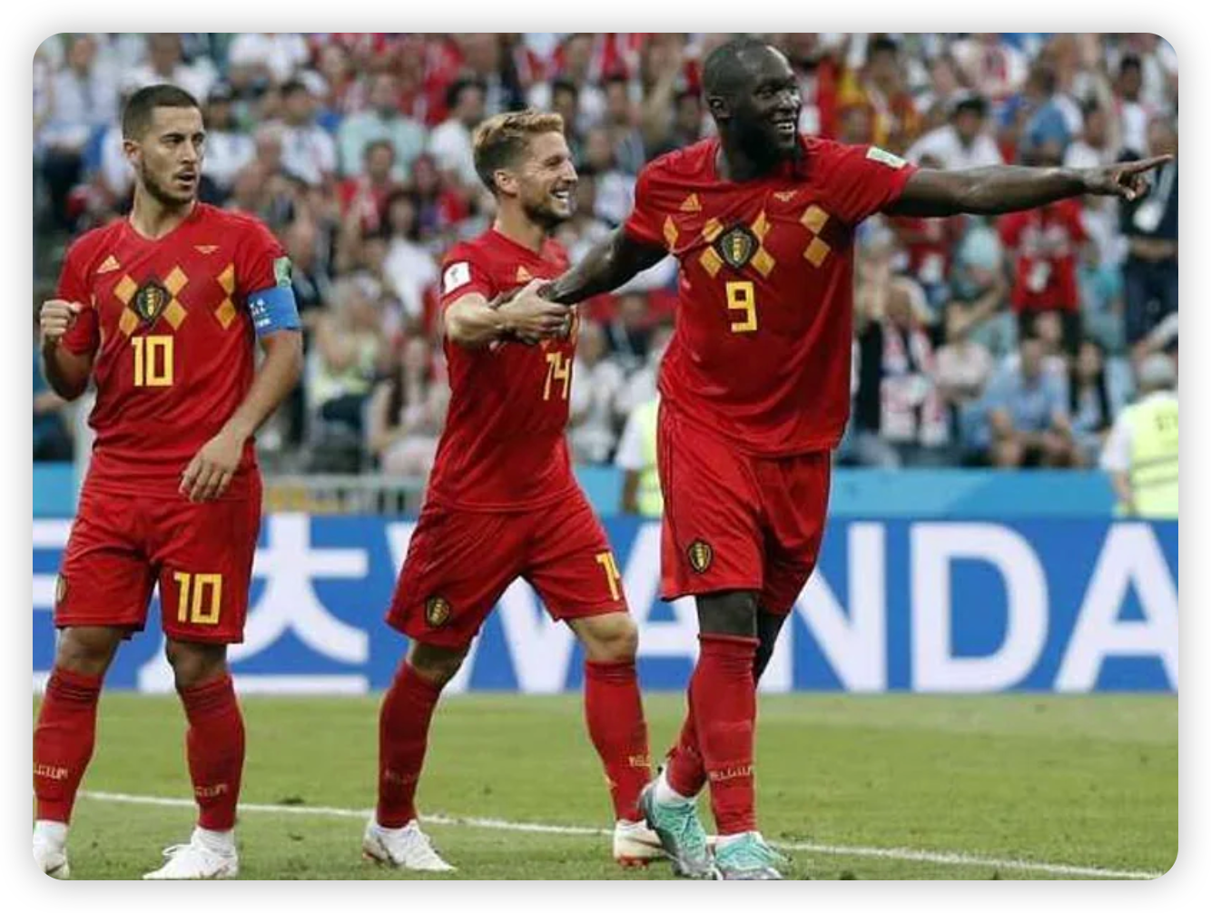 Red Devils Continue Perfect Run in Group